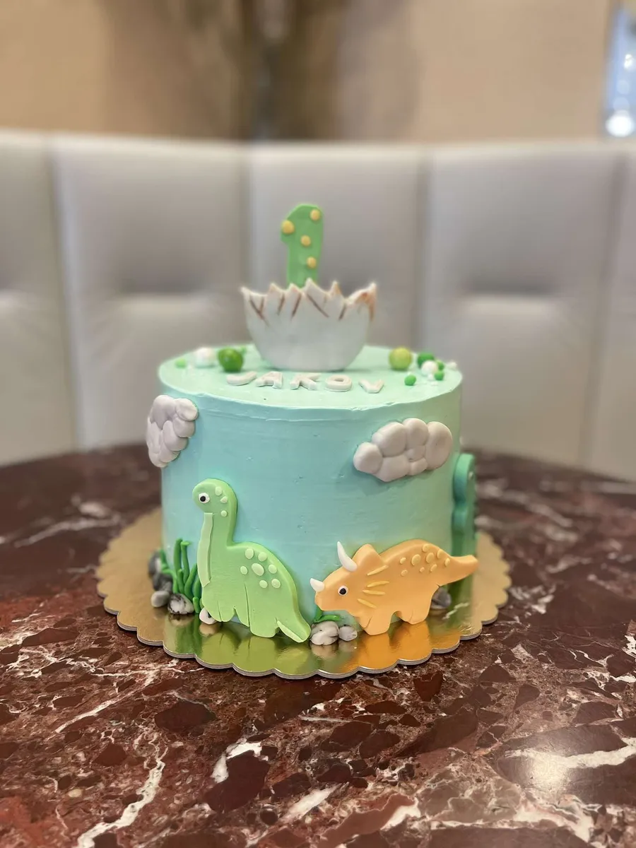 Otroška torta z dinozavri